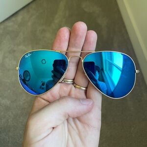 Polarized Ray Ban Aviators with Flash Lenses